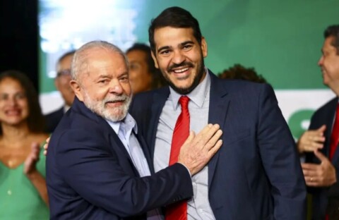 Lula escolhe Messias para o STF após reunião com bispo