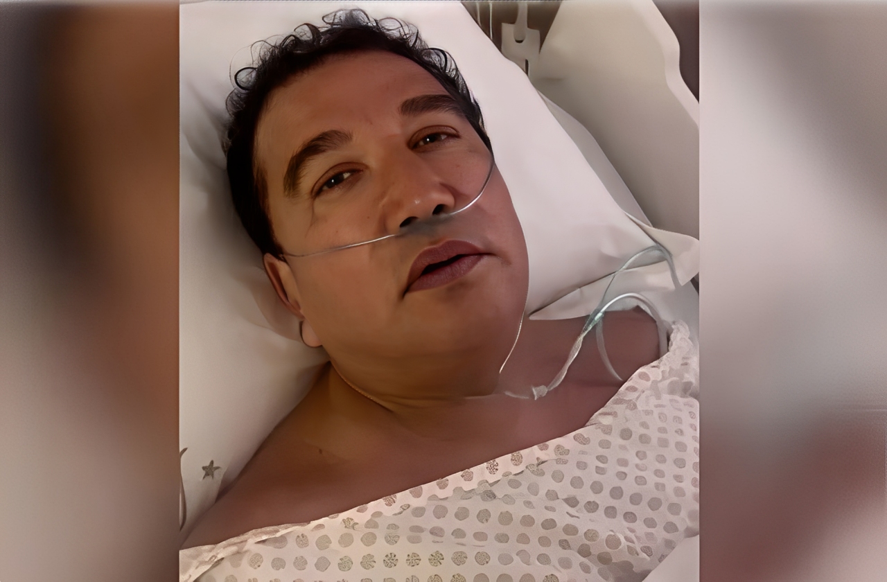Mesmo hospitalizado, Magno Malta faz oração pela recuperação de Bolsonaro