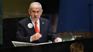 Netanyahu promete desarmar o Hamas e diz que Israel agirá sem aliados se necessário